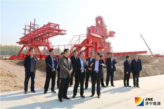 市国资委副主任张猛一行到济矿物流公司调研指导工作