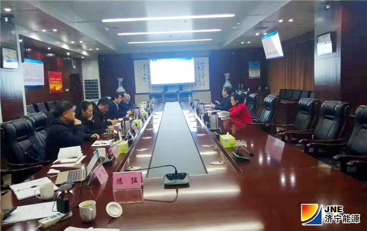 1552283584694059.jpg 2019-3-8市国资委调研员张如勇到集团公司对2019年度预算进行实地检查.jpg