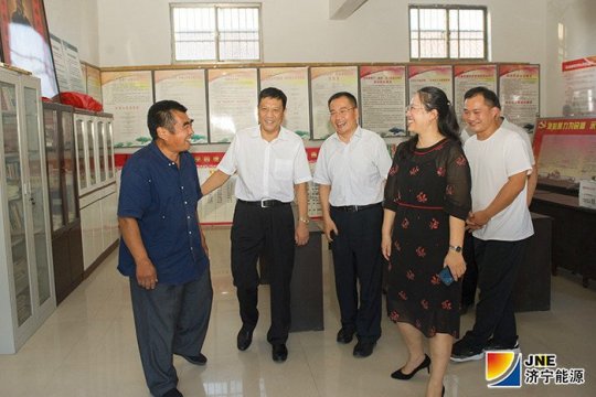 张广宇一行看望慰问集团公司下派乡村振兴服务队队员