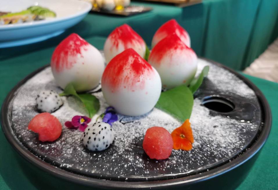 1602732214842383.jpg 圆中园公司:圆中园公司技能比武大赛圆满落幕甜点(王震).jpg