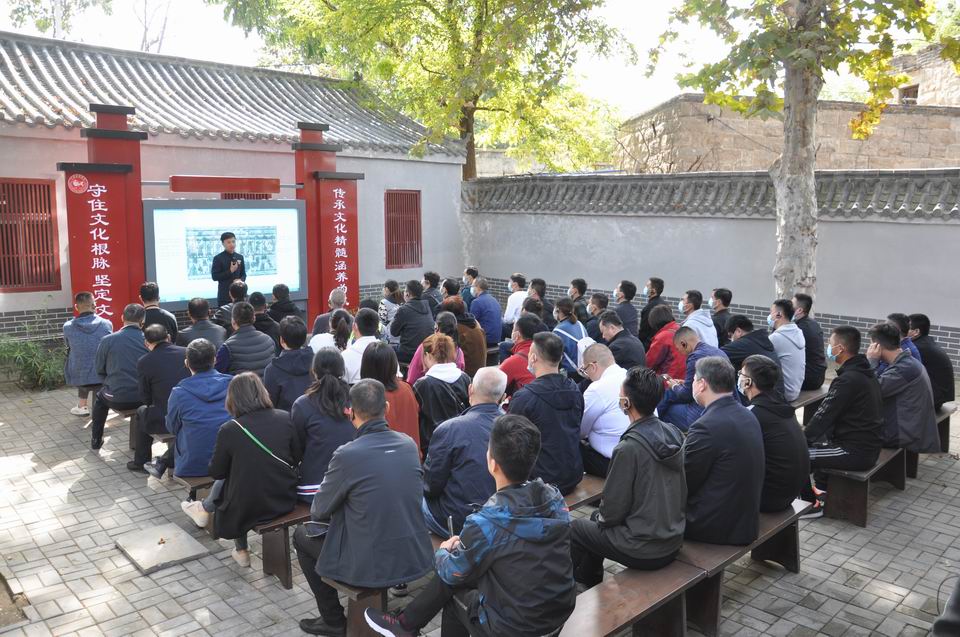 1604372446461704.jpg 2党员示范班现场教学.JPG