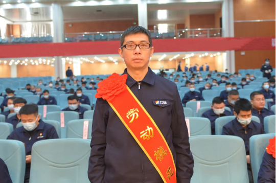 弘扬劳模精神丨用实干与创新砥砺前行—记济宁能源2021年度劳动模范刘甜