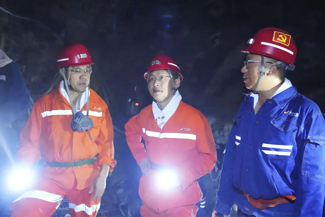 1691318076430403.jpg 640 (4).jpg