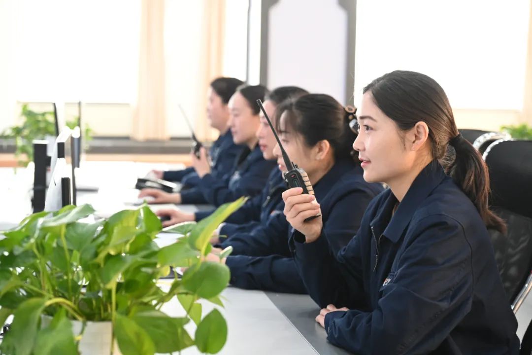 1696897194103938.jpg 640 (5).jpg