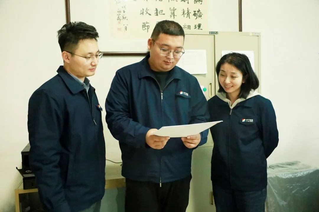 1704772458137271.jpg 6404555.jpg