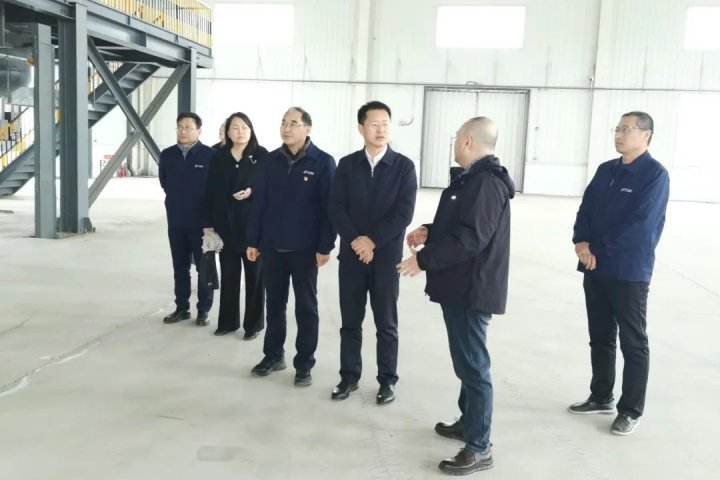 王崇景带队到新设企业开展督导调研