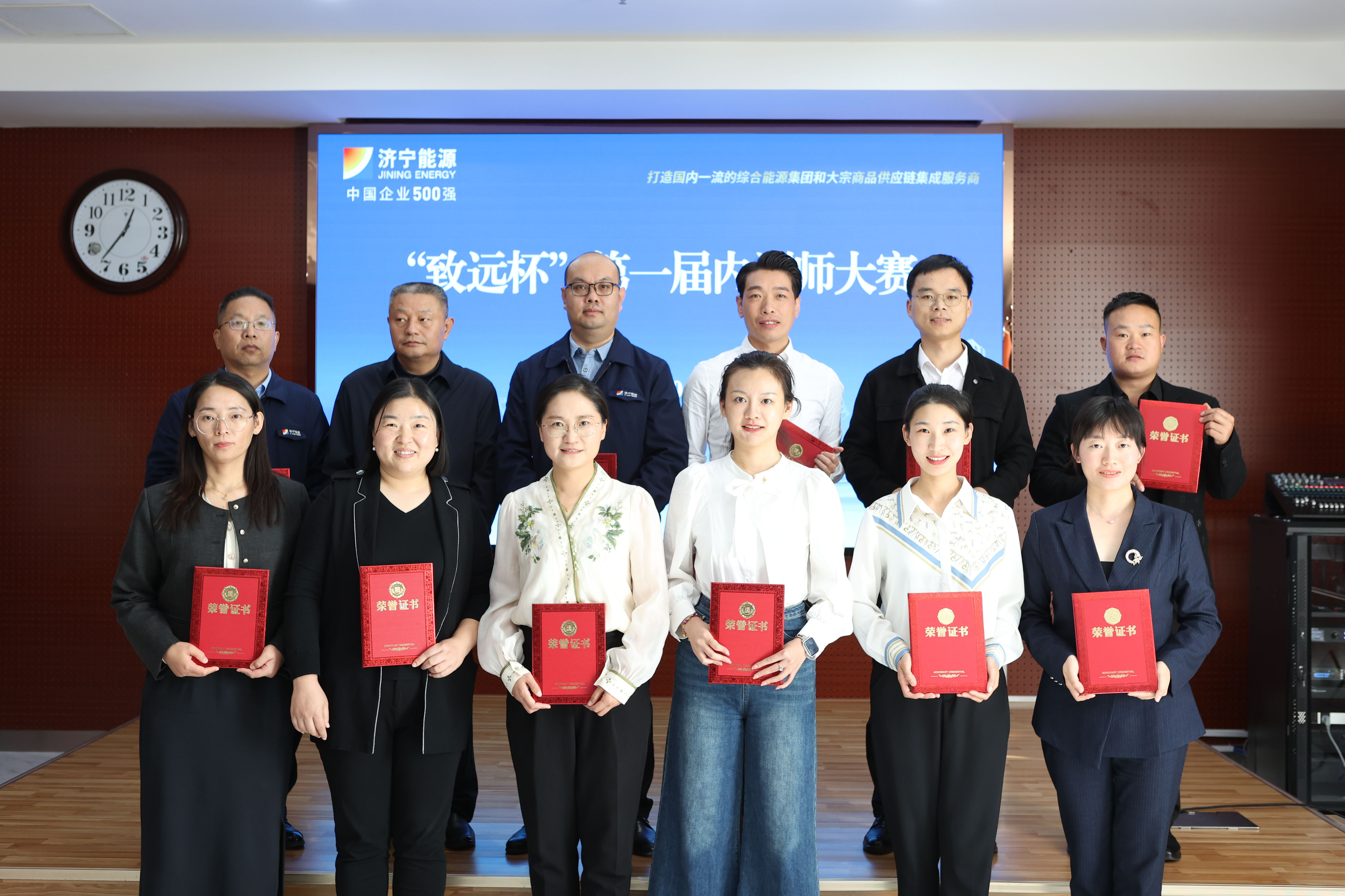 1729655137216880.jpg 0aefa3de8bed0b9c43d7d070aff31e6.jpg