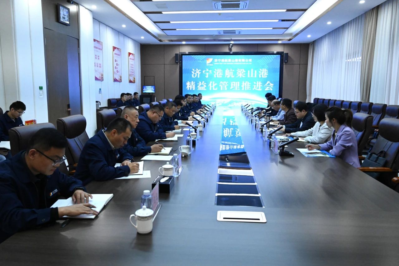 1731805318554765.jpg 8a6c1f93aa92313bc5ccb85189983c22.jpg