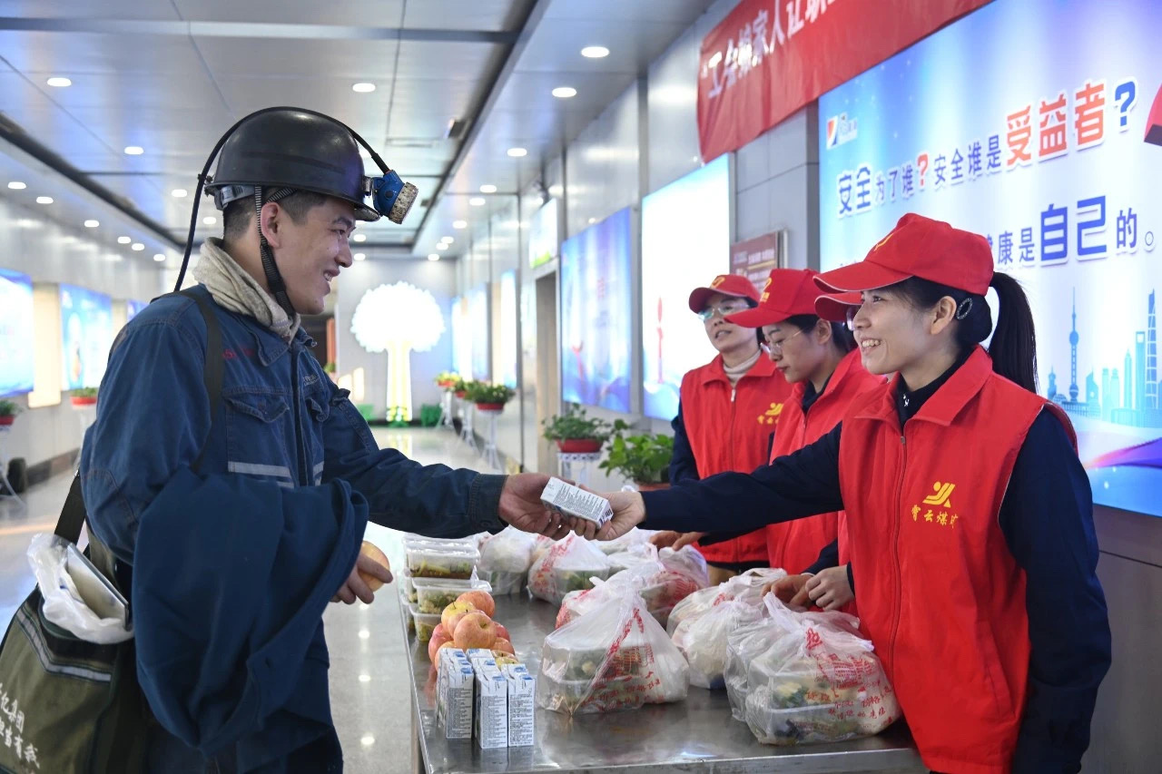 1733798270128239.jpg f33d2f26c2bc772ea25793d9e8f6b00.jpg