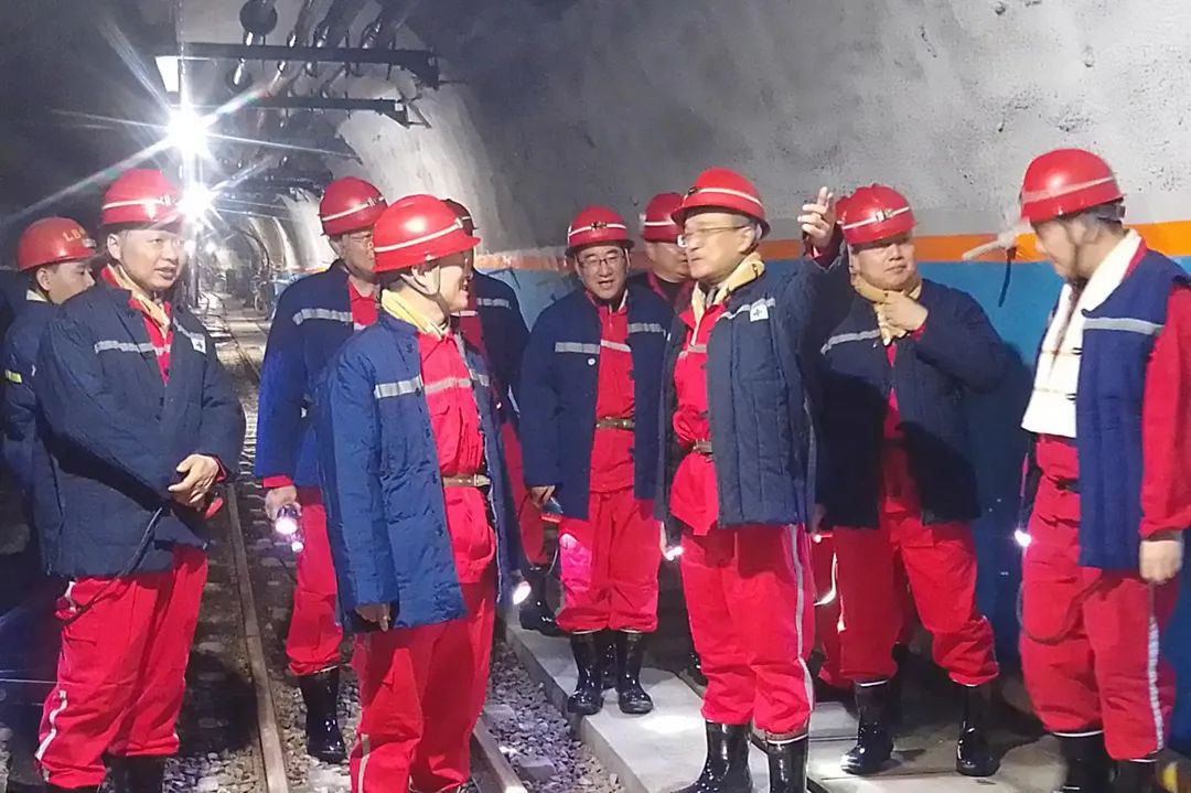 1735198318650898.jpg 013.jpg