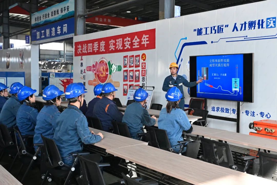 1740625956953928.jpg 0001.jpg