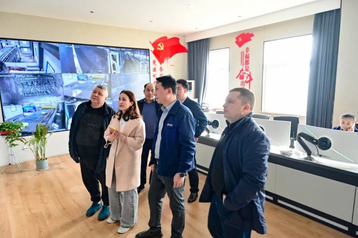 俄罗斯新强经贸公司到金桥煤矿调研交流