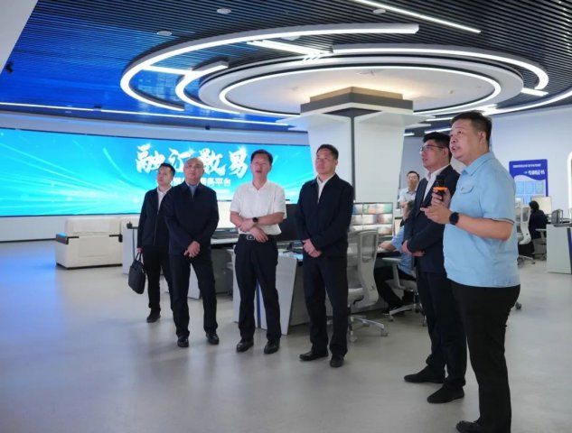 海口市龙华区政府客人到访济宁能源集团座谈交流