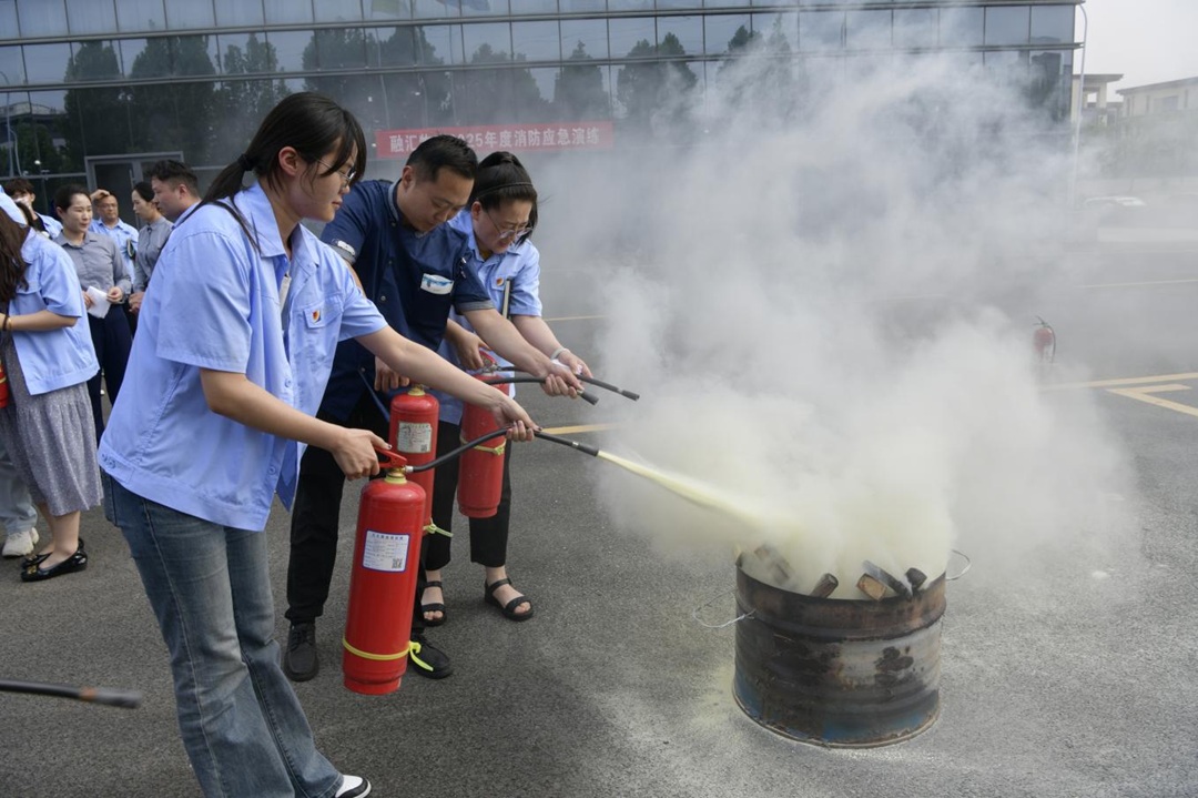 1750144168105544.jpg 8.jpg