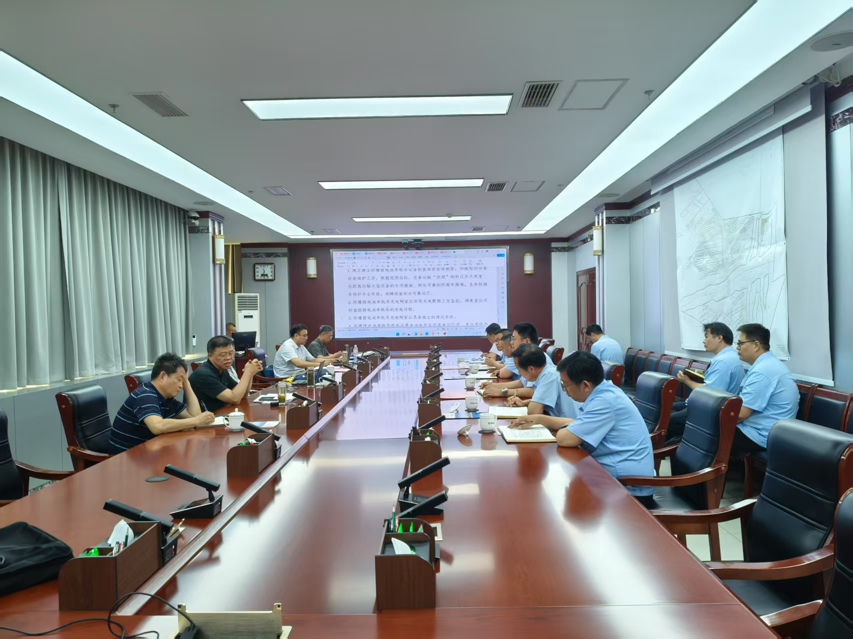 1751769870913693.jpg 7月3日,山东局技术中心来矿.jpg